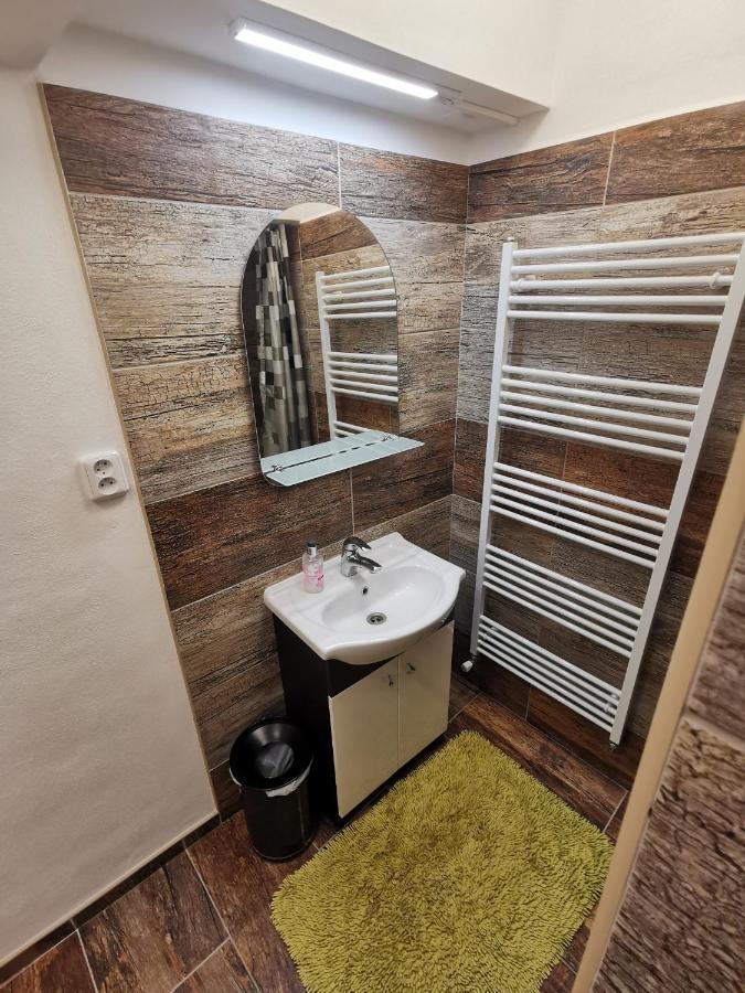 Apartman Na Namesti 55 Daire Drnholec Dış mekan fotoğraf